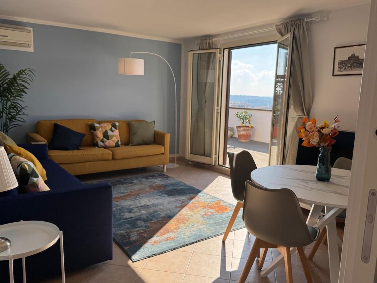 Rooftop Via Appia Nuova, Roma Екстер'єр фото
